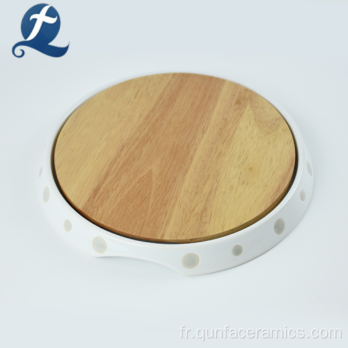 Plaque en céramique ronde personnalisée avec plat en bois